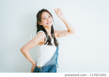 Beauty image of a young Japanese woman 117651842