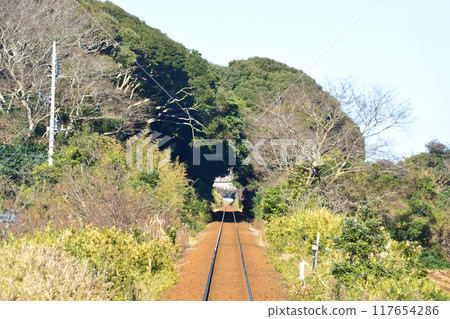 鹿島臨海鐵道大洗鹿島線，從鹿島足球場站到太陽站的車窗看到的景色（2022 年冬季） 117654286