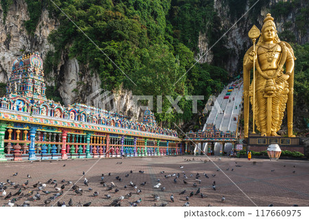 batu caves, a mogote located at kuala lumpur in malaysia batu caves, a mogote located at kuala lumpur in malaysia 117660975