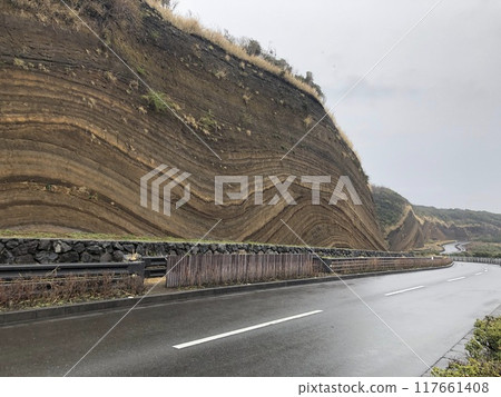 Strata - STRATUM - Strata - STRATUM - 117661408