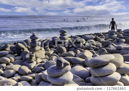 Nariishi Beach and the Surfers Nariishi Beach and the Surfers 117661861
