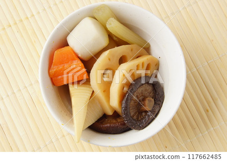 Simmered vegetables 117662485
