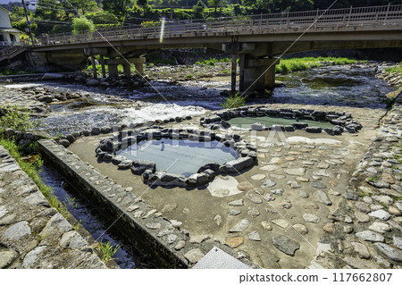 Okutsu Onsen Footbath, Kagamino Town, Okayama Prefecture 117662807