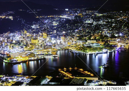 世界新三大夜景之一的稻佐山夜景（長崎縣長崎市稻佐町） 117665635