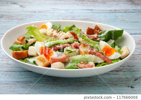 Caesar salad  117666008