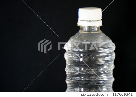 塑膠瓶的頂部 塑膠瓶的頂部 117669341