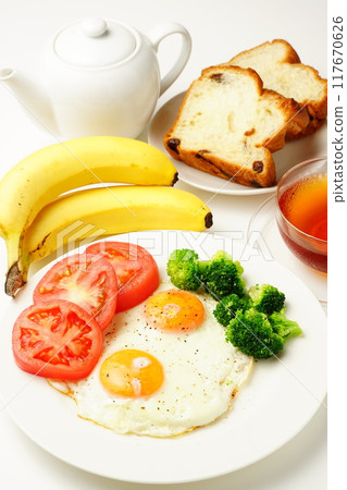 Breakfast morning 117670626