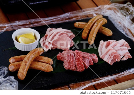 Luxury glamping BBQ dinner Luxury glamping BBQ dinner 117671665