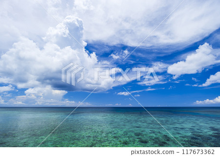 Okinawa sea sky 117673362