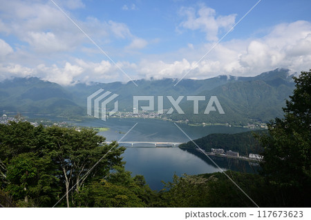 Lake Kawaguchi, from Tenjoyama Park Lake Kawaguchi, from Tenjoyama Park 117673623
