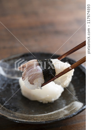 Squid nigiri sushi (three pieces) 117674893