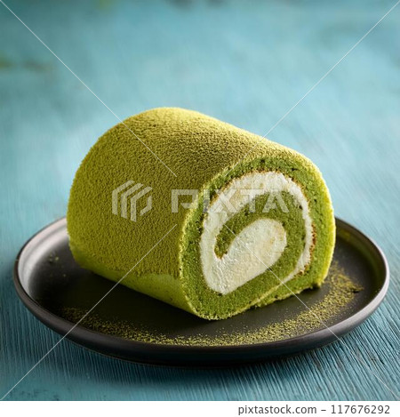 美味的抹茶卷蛋糕 117676292