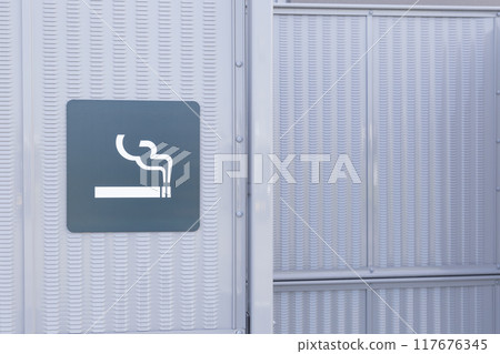 Smoking area  117676345