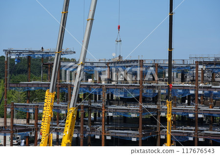 [Construction site] Steel frame construction - crane work 117676543