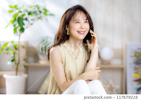 智能手機女 117679228