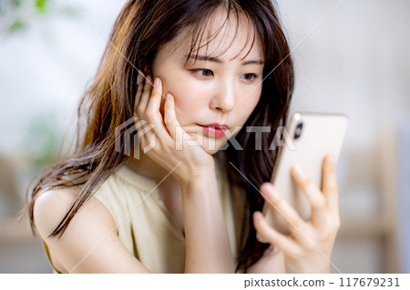 智能手機女 117679231