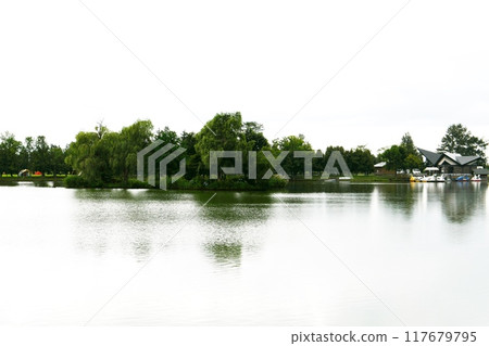 [Urausu Town, Tsurunuma Pond in Tsurunuma Park as seen from the Tsurunuma Roadside Station] 117679795