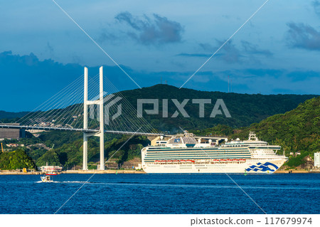 Cruise ship departs from Nagasaki Port: Diamond Princess and Megami Ohashi Bridge from the Island of the Gods [Nagasaki City] 117679974