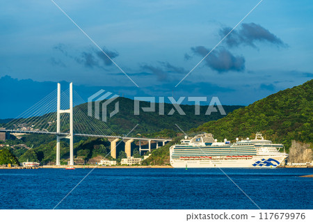 Cruise ship departs from Nagasaki Port: Diamond Princess and Megami Ohashi Bridge from the Island of the Gods [Nagasaki City] 117679976