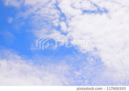 藍天白雲(背景素材) 藍天白雲(背景素材) 117680303