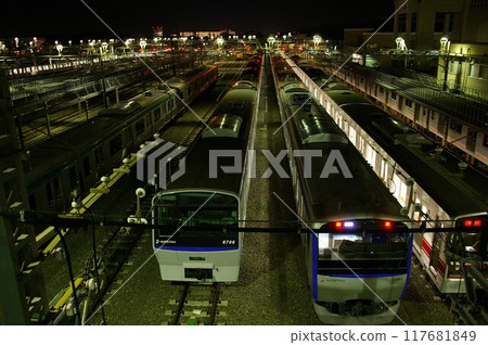相模鐵道柏台站車輛段紅燈亮起 滯留軌道車輛2 117681849