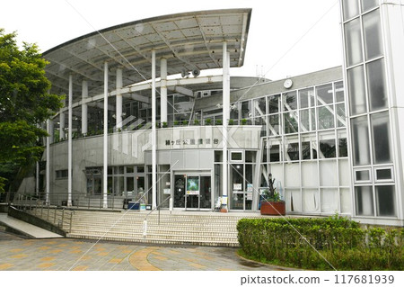 [Entrance to the observation deck at Midorigaoka Park in Tomakomai City] 117681939