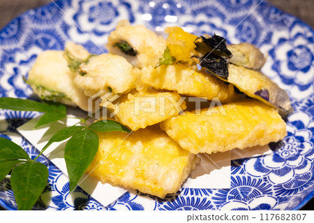 Delicious conger eel, corn and eggplant tempura Delicious conger eel, corn and eggplant tempura 117682807