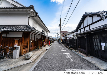 [Important Preservation District for Groups of Traditional Buildings] Tondabayashi Jinaimachi Community Center and street view, Tondabayashi City, Osaka Prefecture 117683263