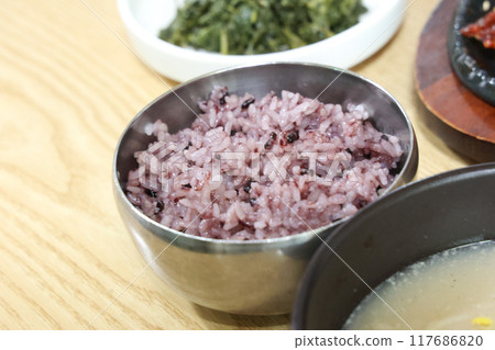 korean meal steam purple rice 117686820
