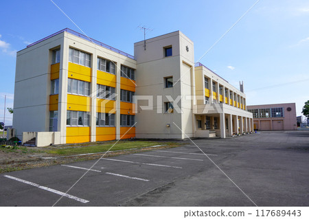 Tsukigata Town Tsukigata Elementary School 117689443