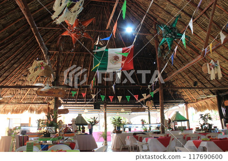 Cancun, Mexico's top resort, loved all over the world for its blue sea and pure white sand! World Heritage Sites, ruins, cenotes, tacos 117690600