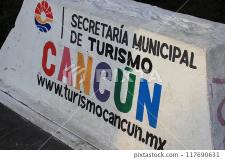Cancun, Mexico's top resort, loved all over the world for its blue sea and pure white sand! World Heritage Sites, ruins, cenotes, tacos 117690631