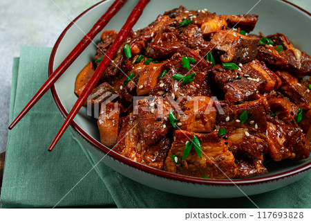 bulgogi, with mushrooms, with sesame seeds and green onions, Korean cuisine, homemade, no people, 117693828