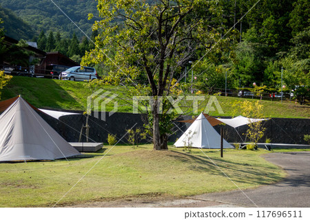 Day campsite at Kunikami Roadside Station, Tsubame City, Niigata Prefecture 117696511