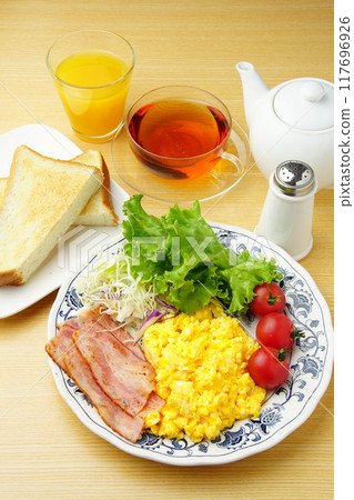 table with breakfast 117696926