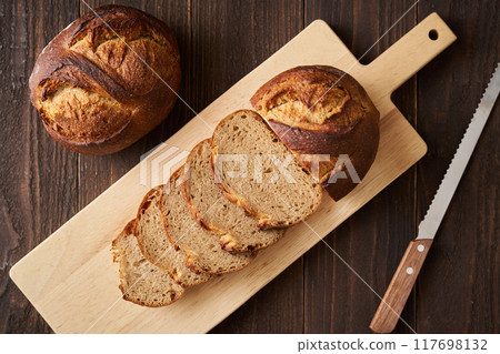 切片黑麥麵包 切片黑麥麵包 117698132