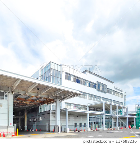 新潟市中央批發市場中央大樓 117698230