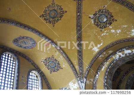 土耳其伊斯坦堡聖索菲亞大教堂二樓走廊 土耳其伊斯坦堡聖索菲亞大教堂二樓走廊 117698256