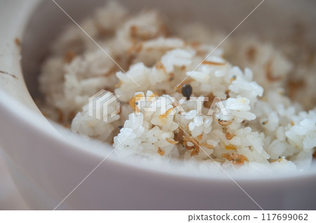 Earthenware pot rice ~Chirimen Sansho~ 117699062