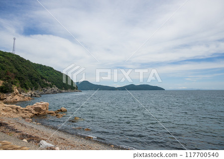 Summer seaside scenery 117700540