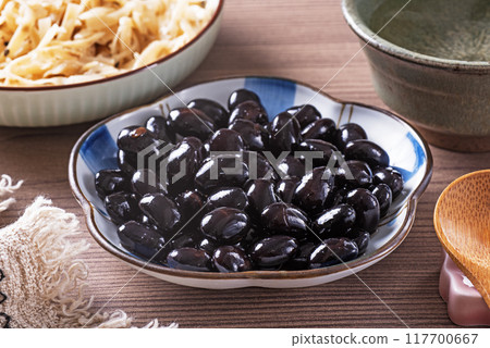 Sweet simmered black beans Sweet simmered black beans 117700667