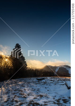 雪臼山高原的早晨 117705498