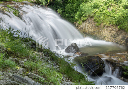 Tsuzumi Falls in Teruha Gorge, Minakami Town, Gunma Prefecture Tsuzumi Falls in Teruha Gorge, Minakami Town, Gunma Prefecture 117706762