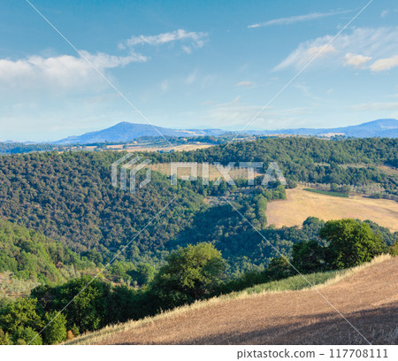 Summer countryside, Montepulciano, Italy. 117708111