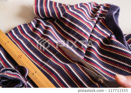 Clothes Remake: Cutting Fabric 117711555