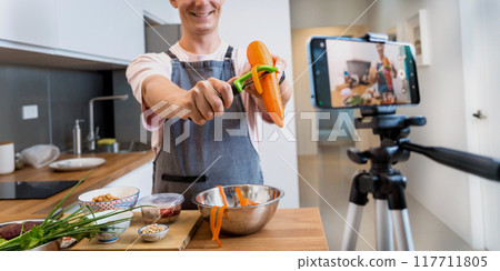 The chef is broadcasting live from workshop how to prepare a vegetarian massaman curry The chef is broadcasting live from workshop how to prepare a vegetarian massaman curry 117711805