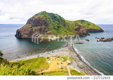 [新潟縣_佐渡_Futatsugame] 享受假期的人們 117712603