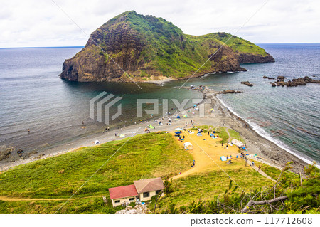 [新潟縣_佐渡_Futatsugame] 享受假期的人們 117712608