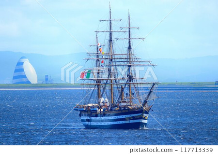 橫渡太平洋到達東京港…「世界上最美麗的船」海洋女王號【Amerigo Vespucci】 117713339