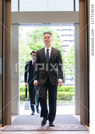Automatic door, business man going to work Automatic door, business man going to work 117714658